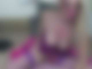 Live cam show with BonnieBotox - Blonde Hair Middle Aged on makecum.org