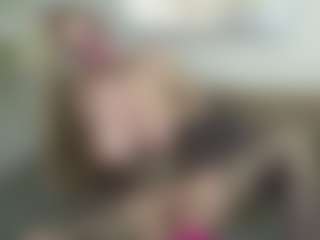 Live cam show with BonnieBotox - Granny Dildo on StripNow