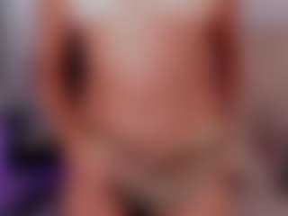 Nia-Benson's Live Sex Cam Show
