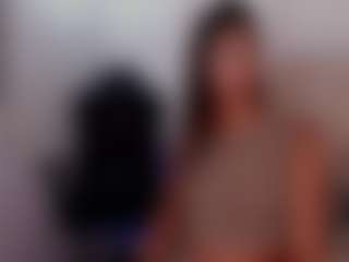 Live cam show with Nia-Benson - Petite Young Adult on Strip Flash - Live Sex Shows