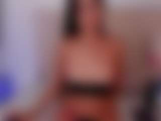 Nia-Benson's Live Sex Cam Show