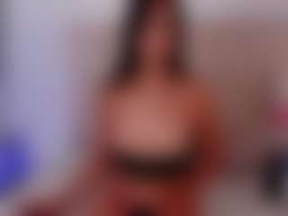 Nia-Benson's Live Sex Cam Show