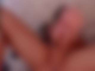 Nia-Benson's Live Sex Cam Show