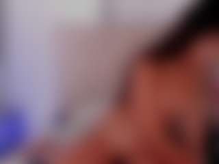 Nia-Benson's Live Sex Cam Show