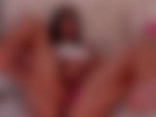 Nia-Benson's Live Sex Cam Show
