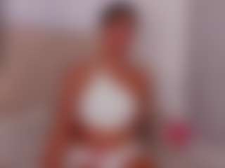 Nia-Benson's Live Sex Cam Show