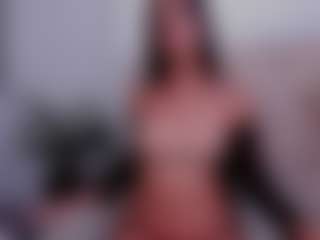 Live cam show with Nia-Benson - Amateur on Mixed Magazine Live