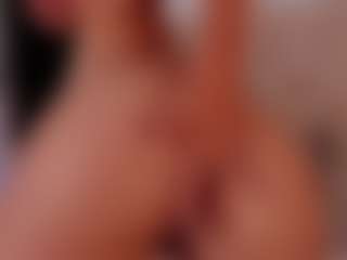 Nia-Benson's Live Sex Cam Show