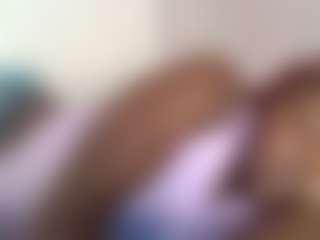 Live cam show with smiley - Fullynaked on luckytryst.com