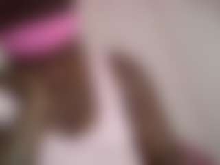 Live cam show with smiley - Fullynaked on TeamSkeetLive