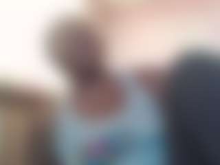 Live cam show with smiley - Fullynaked on LiveSexCams6