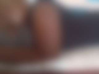 Live cam show with smiley - Pleasure on CamwithHer