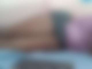 Live cam show with smiley - Fullynaked on AdultVida.com