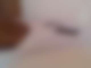 Live cam show with smiley - Fullynaked on dropp.cam