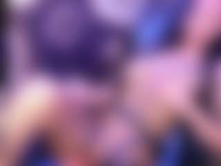 Live cam show with candyybae - Flashing on AdultVida.com