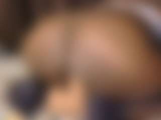 Live cam show with sexyebonygoddess - Pantyhose on Dolls Live