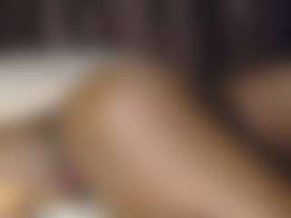 Live cam show with sexyebonygoddess - Creamy on livesexfox.com
