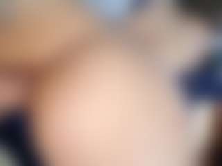 Live cam show with Luna and Mike - Creampie on sexylive.show