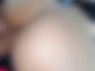 Live cam show with Luna and Mike - Curvy Teen (18+) on Camsoda