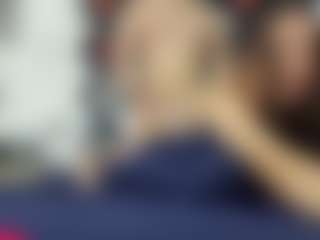 Live cam show with Luna and Mike - Gamer MILF on EXY