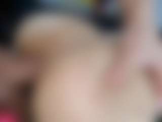 Live cam show with Luna and Mike - Threesome on sexytreat.net