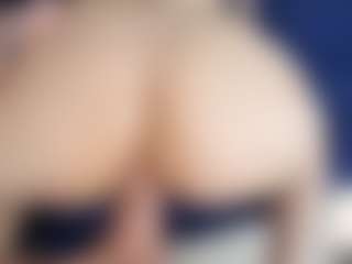 Live cam show with Luna and Mike - Tease on Camsoda