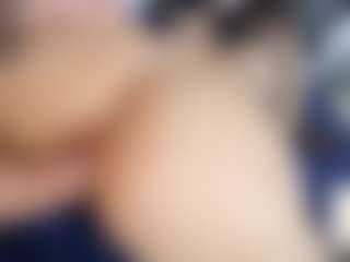 Live cam show with Luna and Mike - Tease Latina on Camsoda