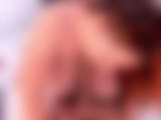 Live cam show with Alessia - Middle Aged on Camsoda