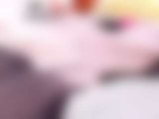 Live cam show with Alessia - Middle Aged on liverealitysex.com
