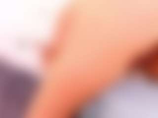 Live cam show with Alessia - Middle Aged on Uber Horny