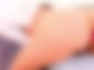 Live cam show with Alessia - Middle Aged on hrnylive.com