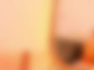 Live cam show with Alessia - Blonde Hair Middle Aged on Fapmatic.com