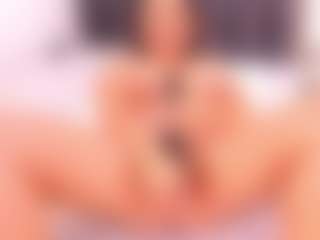 Live cam show with Alessia - Public Mature on CamSextacy