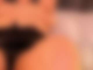 Live cam show with Alessia - Double Penetration on AdultVida.com