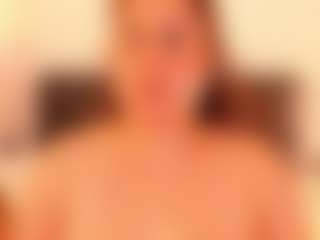 Live cam show with Alessia - Mature on Milfs Live