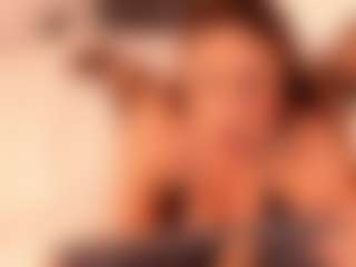 Live cam show with Alessia - Brown Eyes Mature on Camsoda