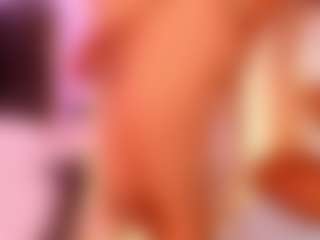 Live cam show with Alessia - Middle Aged on Taboo Cams XXX