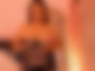 Live cam show with Alessia - Blonde Hair Middle Aged on Camsoda
