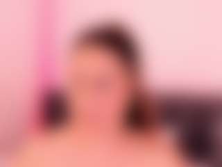 Live cam show with Alessia - Middle Aged on Camsoda