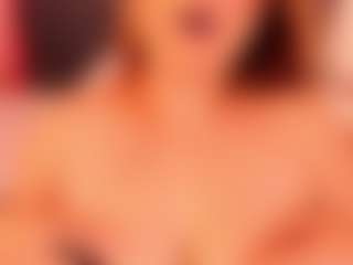 Live cam show with Alessia - Gamer MILF on Sweet Sext