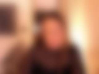 Alessia MILF webcam performer live streaming