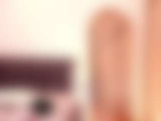 Live cam show with Alessia - Mature on Mixed Magazine Live