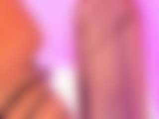 Live cam show with Alessia - Mature on StripNow
