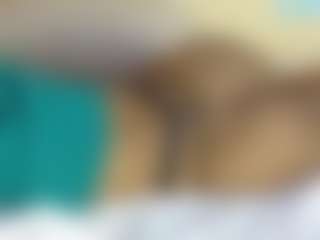 Live cam show with SexyAnna - Spank on Cam Slut