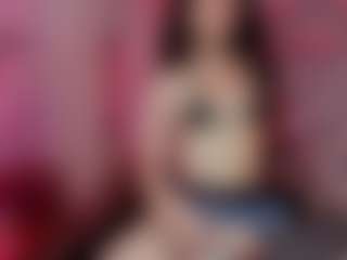 Live cam show with Saraa-fox - Kinky on SquirtSoMuch