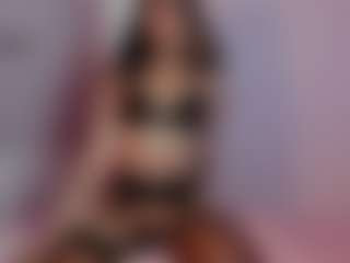 Live cam show with Saraa-fox - Fingering on CamwithHer