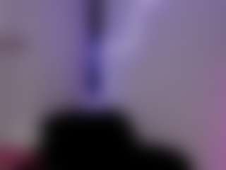 Live cam show with Saraa-fox - Athletic Fetish on Hubzter Live