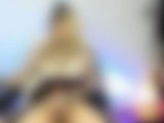 shiira's Live Sex Cam Show
