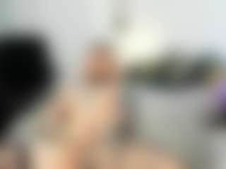 shiira's Live Sex Cam Show