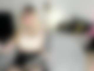 Live cam show with shiira - Portuguese on TottyGirls